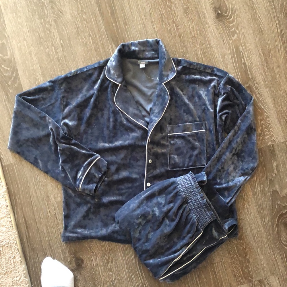 Aerie Velvet Pajama Set